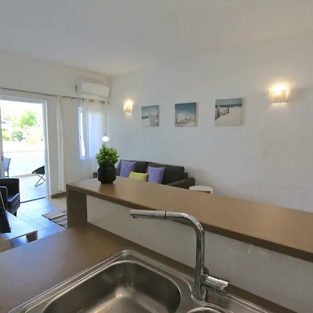 Apartment Neptuno 97 - Clever Details *